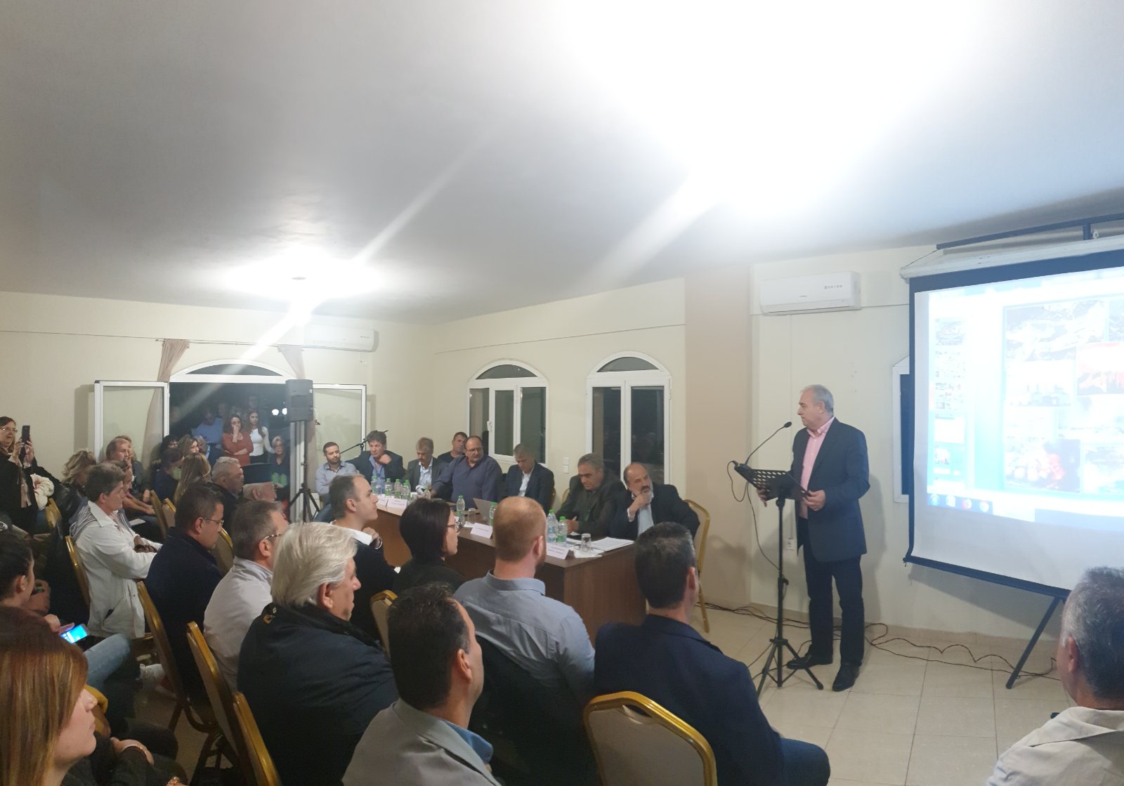 Η συμβολή του ΕΚΠΑ στην περιβαλλοντική αποκατάσταση του καμμένου δάσους στην περιοχή των Ψαχνών